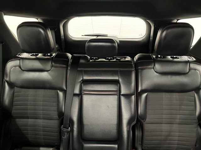Certified 2025 Ford Explorer ST-Line w/ ST-Line Street Pack image 32