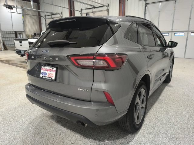 Certified 2024 Ford Escape ST-Line w/ Tech Pack #1 AWD/4WD image 6
