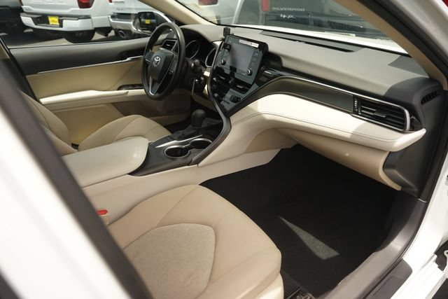 Used 2024 Toyota Camry LE FWD image 17
