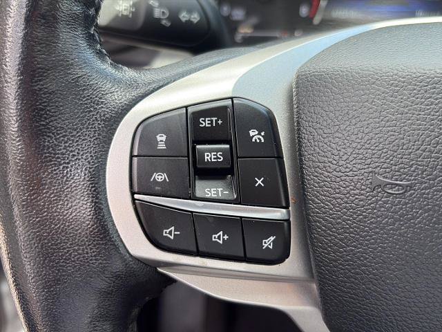 Certified 2023 Ford Explorer XLT w/ Equipment Group 202A AWD/4WD image 16