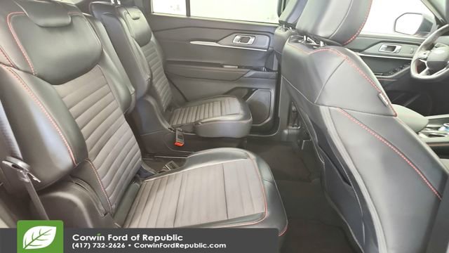 Certified 2025 Ford Explorer ST-Line AWD/4WD image 25