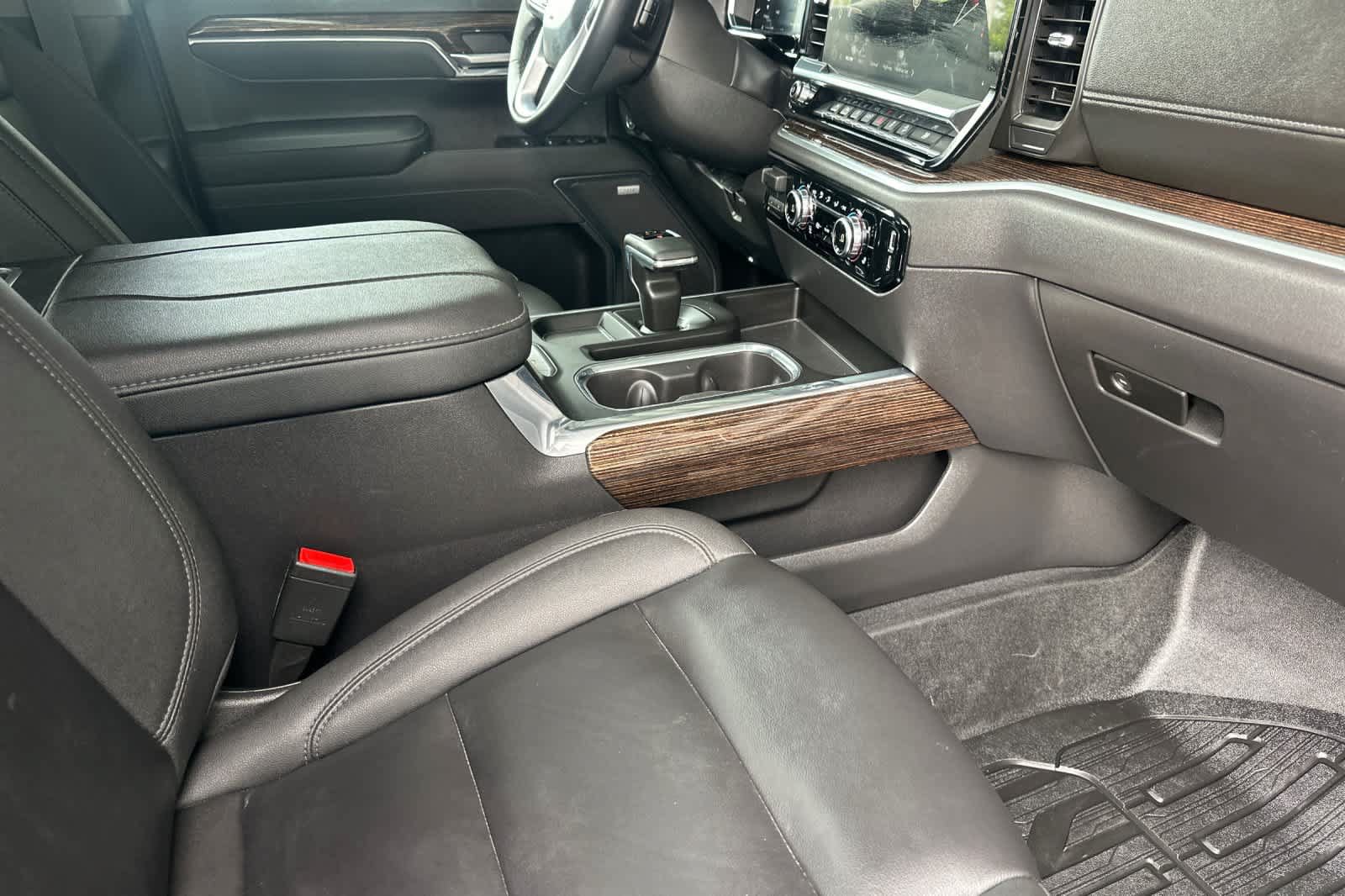 Used 2026 GMC Sierra 1500 Elevation w/ Elevation Premium Package AWD/4WD image 15