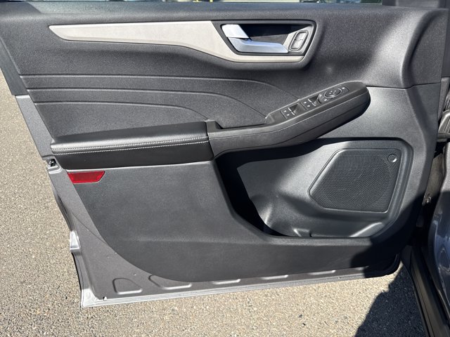 Certified 2021 Ford Escape SE FWD image 11
