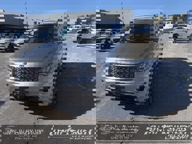 Used 2017 Jeep Grand Cherokee Altitude image 6