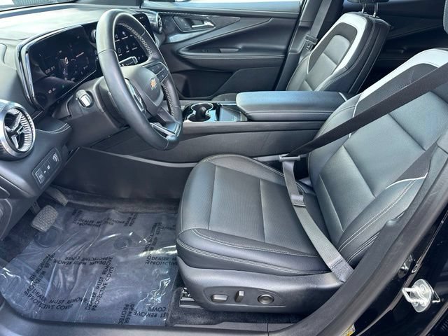 Used 2024 Chevrolet Blazer EV LT AWD/4WD image 17