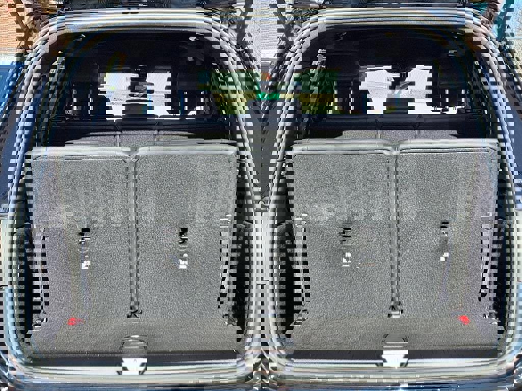 Used 2021 Mercedes-Benz GLB 250 4MATIC image 16