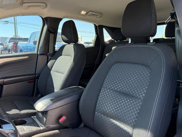 Certified 2023 Ford Escape Active AWD/4WD image 15