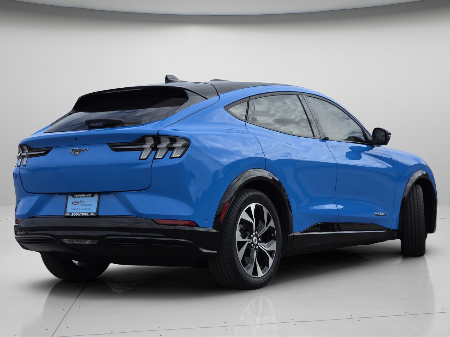 Certified 2023 Ford Mustang Mach-E Premium AWD/4WD image 24