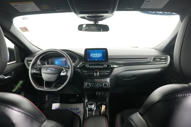 Certified 2025 Ford Escape ST-Line AWD/4WD image 21