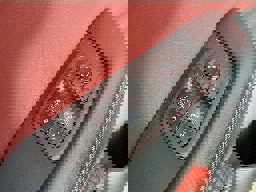 Used 2021 Dodge Challenger SXT image 27