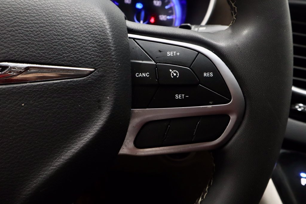 Used 2023 Chrysler Voyager LX FWD image 27