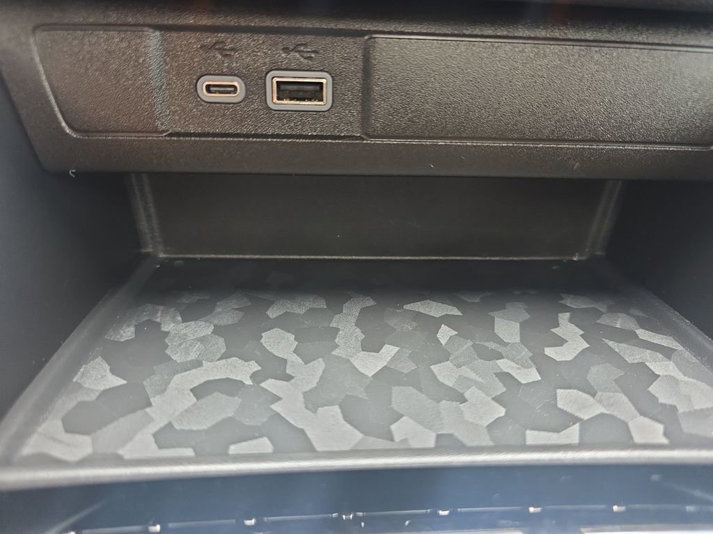 Used 2024 Chevrolet Colorado ZR2 w/ Technology Package image 38