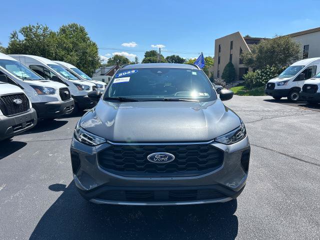Certified 2026 Ford Escape ST-Line AWD/4WD image 2