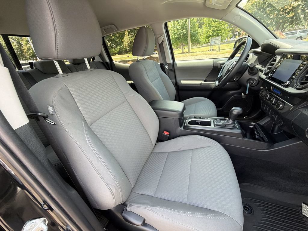 Used 2022 Toyota Tacoma SR AWD/4WD image 25