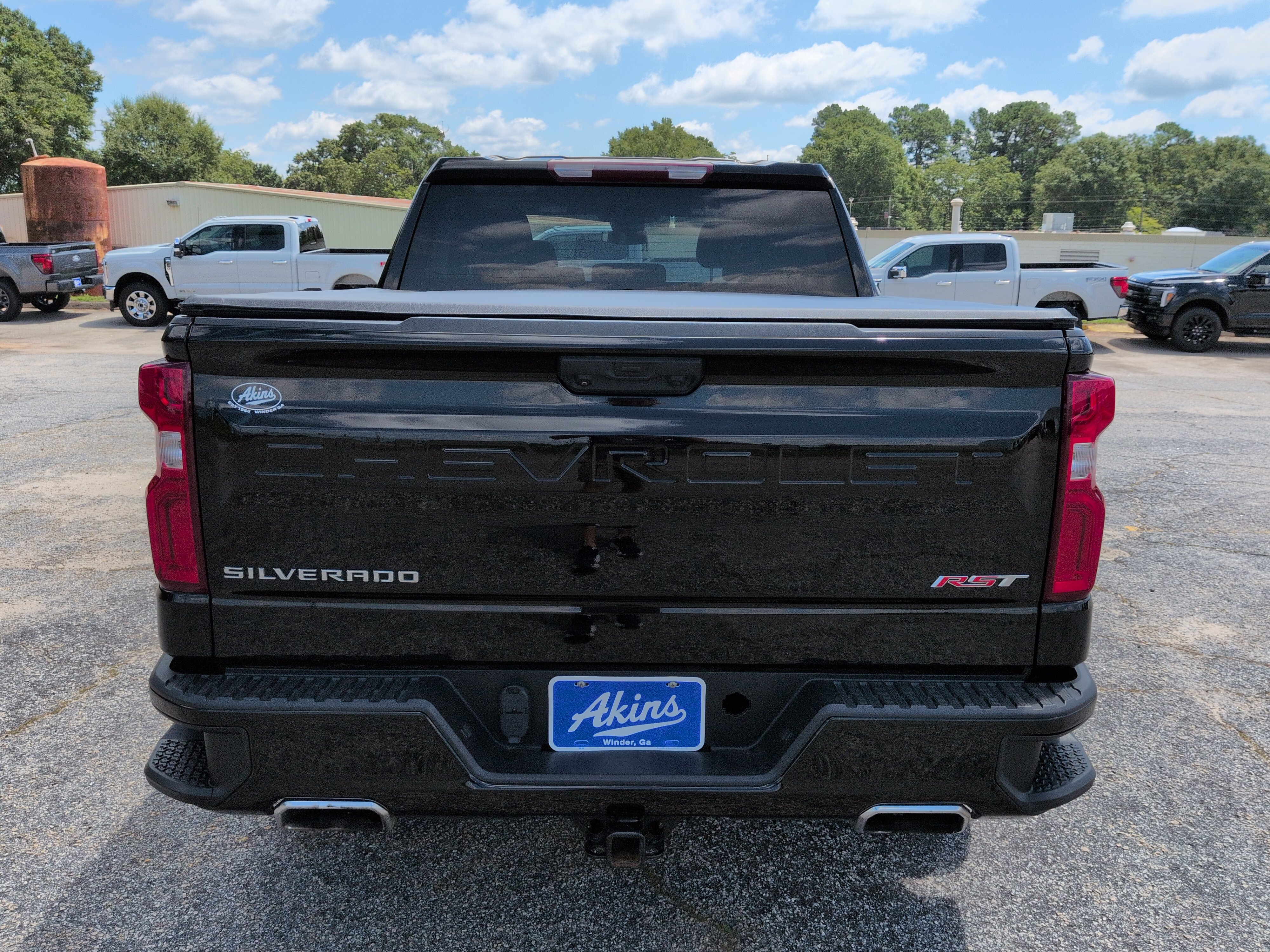 Used 2023 Chevrolet Silverado 1500 RST AWD/4WD image 4