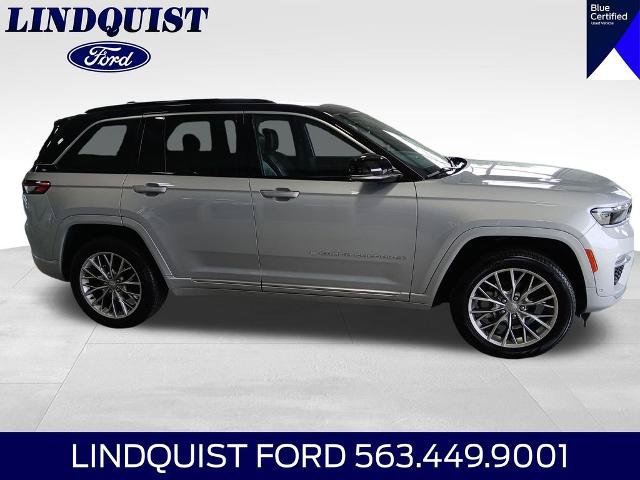 Used 2025 Jeep Grand Cherokee Summit AWD/4WD image 7