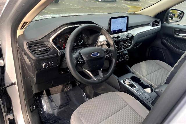 Certified 2020 Ford Escape SE image 17