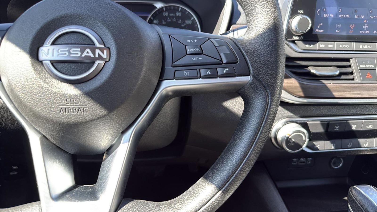 Used 2024 Nissan Altima 2.5 SV image 16