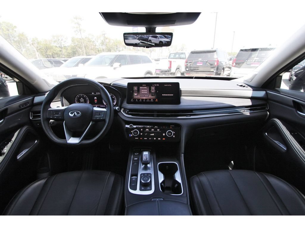 Used 2023 INFINITI QX60 Luxe w/ Vision Package FWD image 12