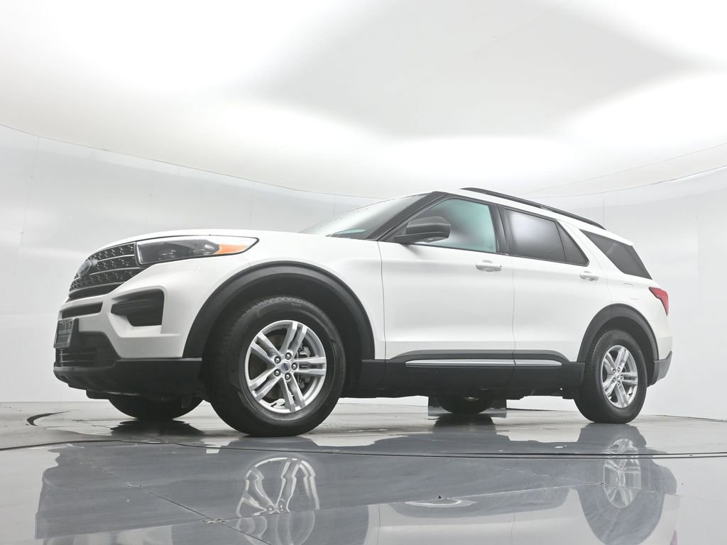 Certified 2023 Ford Explorer XLT image 27