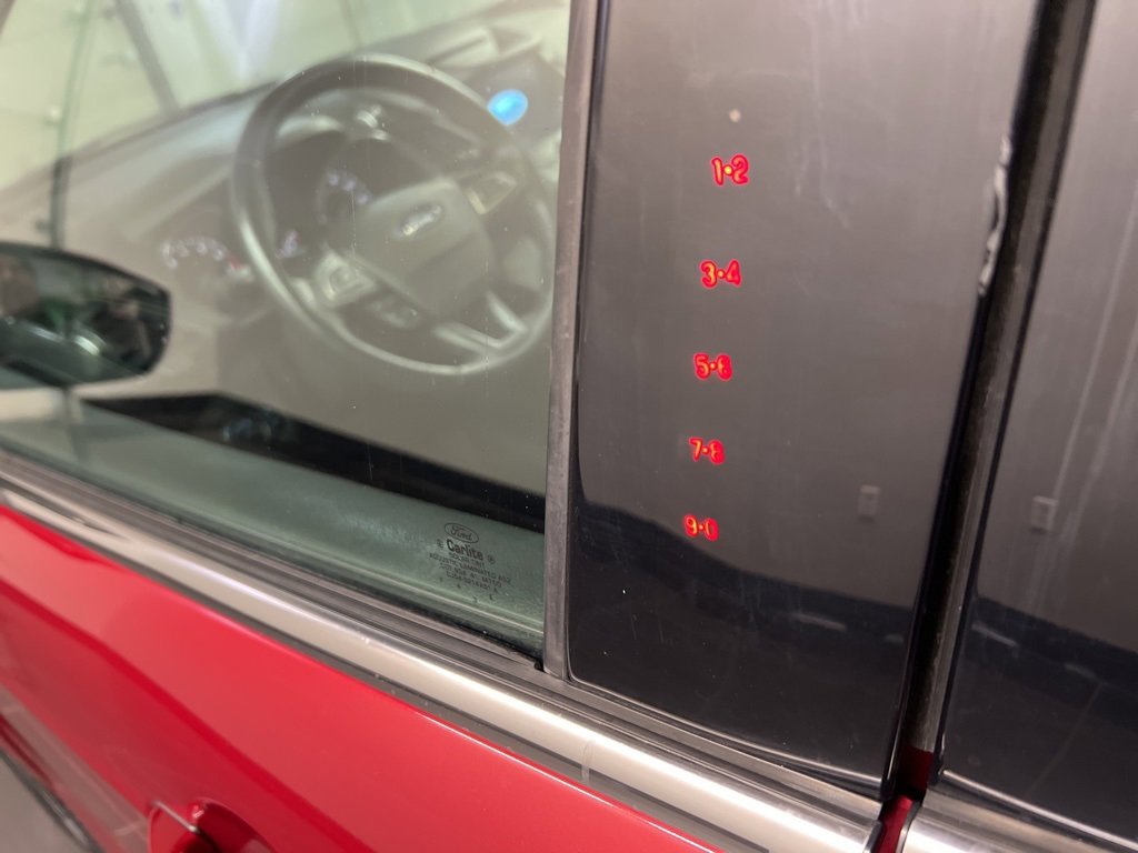 Certified 2018 Ford Escape SEL image 35