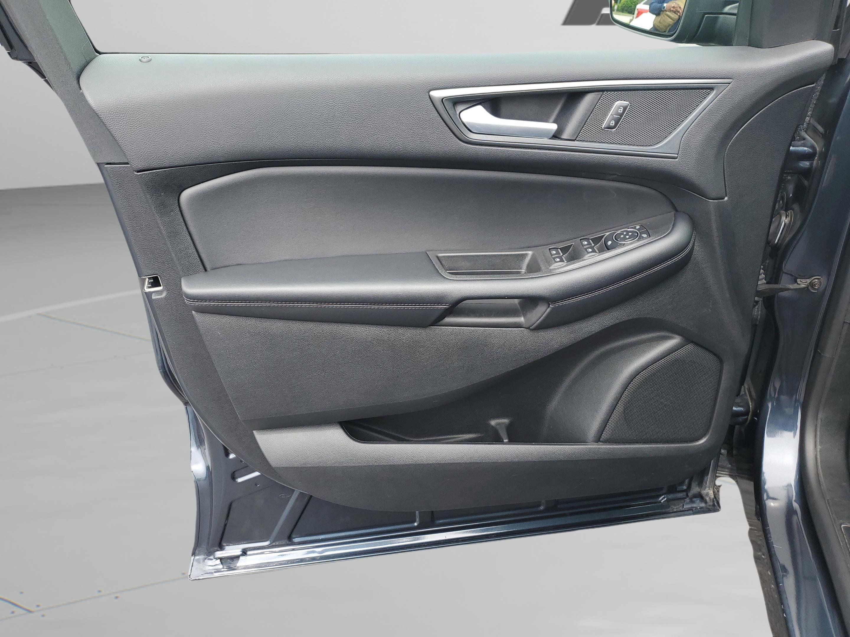 Certified 2024 Ford Edge SE AWD/4WD image 17