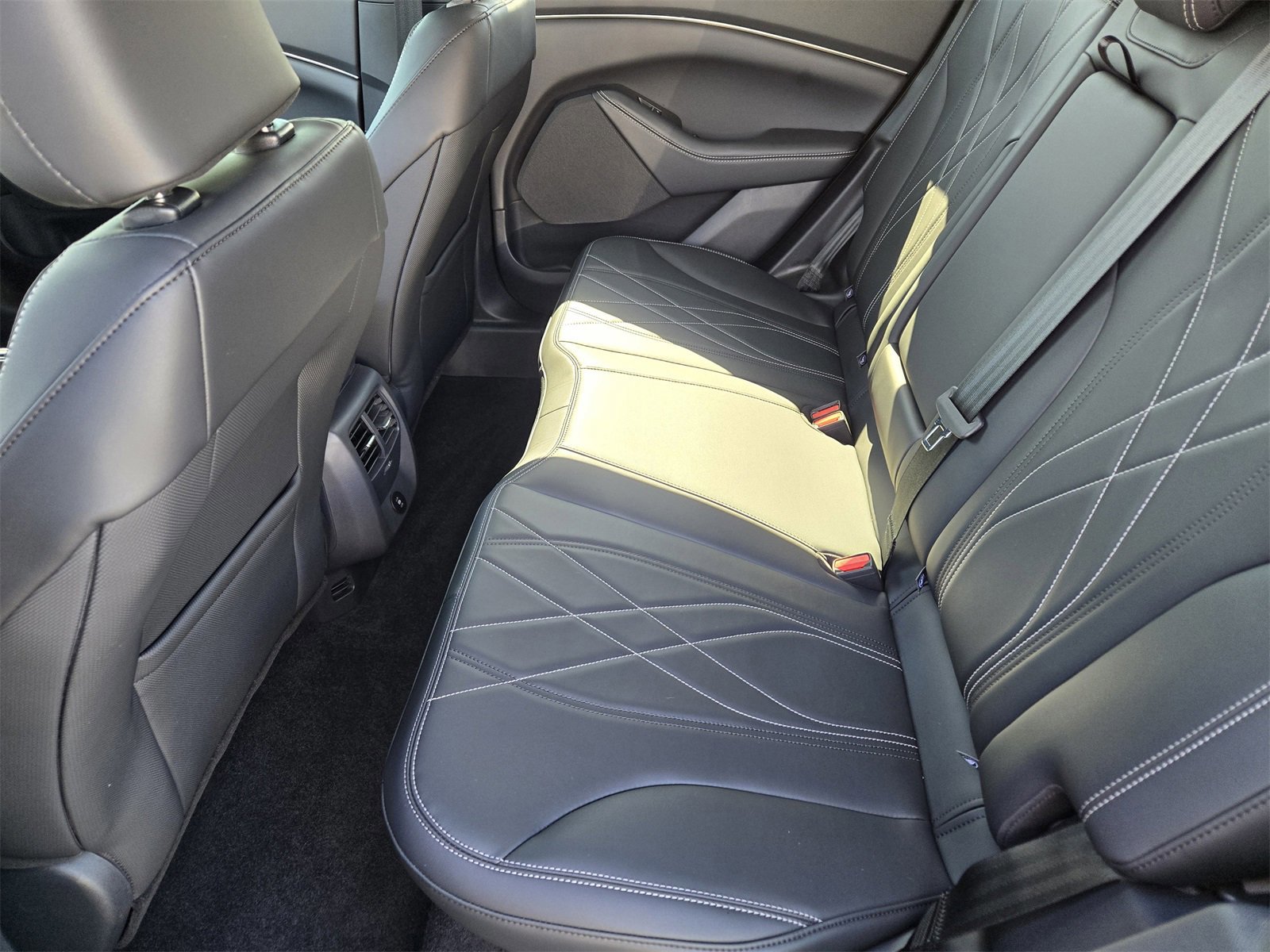 Certified 2025 Ford Mustang Mach-E Select image 28