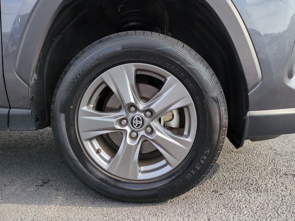 Used 2024 Toyota RAV4 XLE image 13