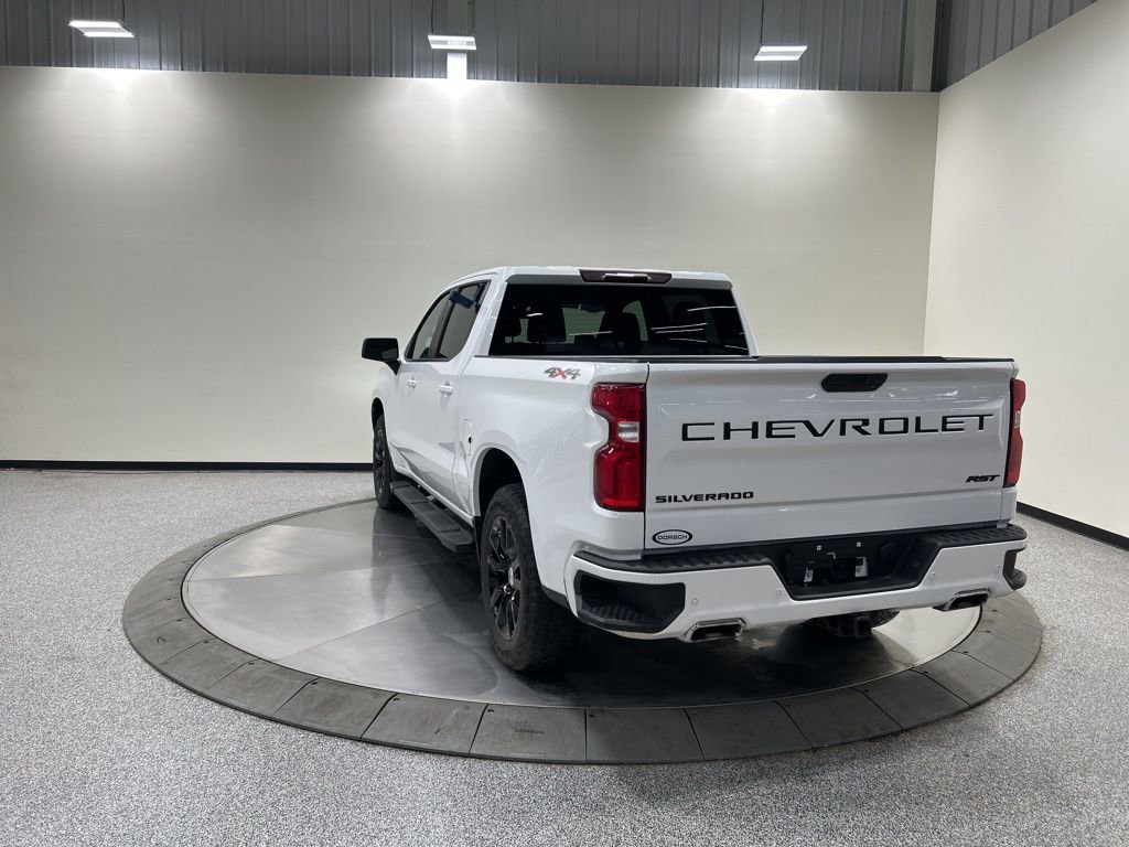 Used 2022 Chevrolet Silverado 1500 RST w/ Safety Package AWD/4WD image 9