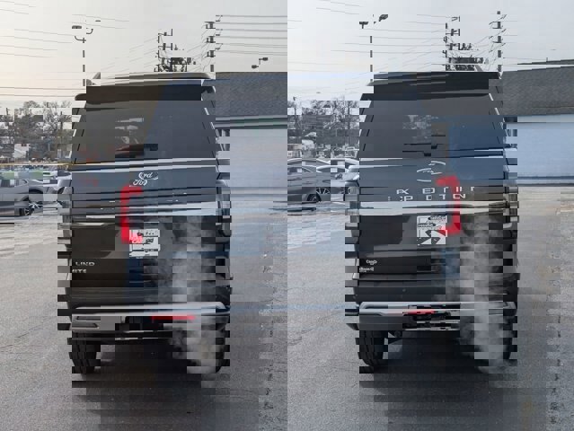 Certified 2024 Ford Expedition Limited image 4