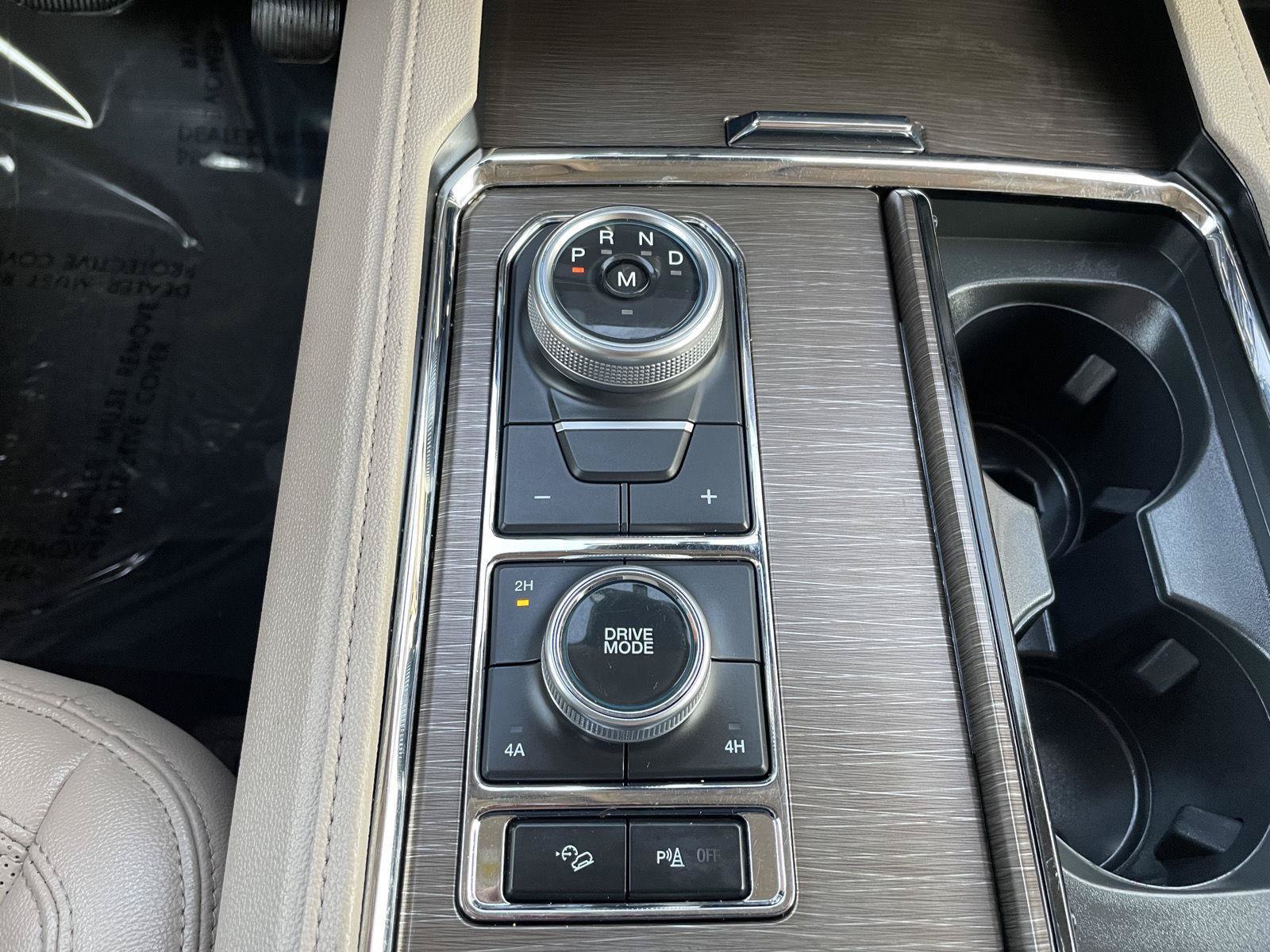 Certified 2024 Ford Expedition Limited AWD/4WD image 33