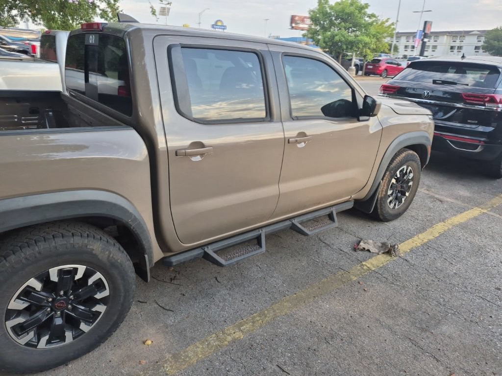 Used 2024 Nissan Frontier Pro-X RWD image 17