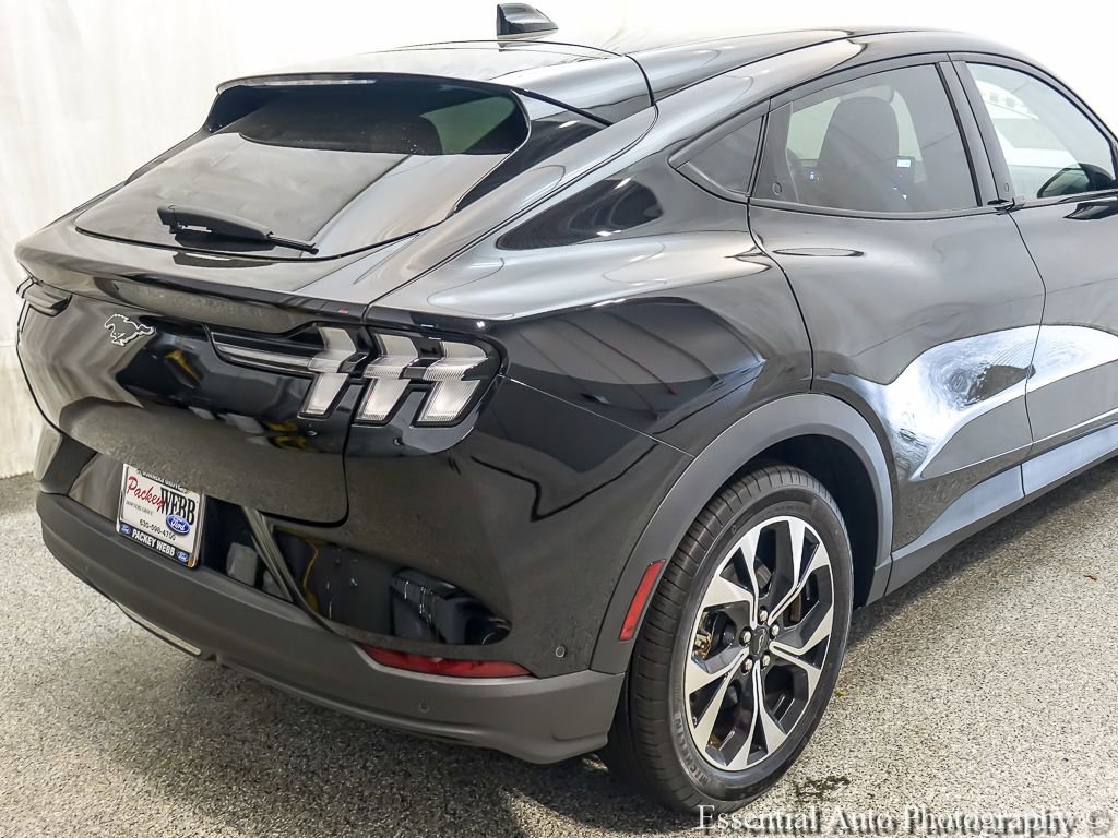 Certified 2024 Ford Mustang Mach-E Select AWD/4WD image 9