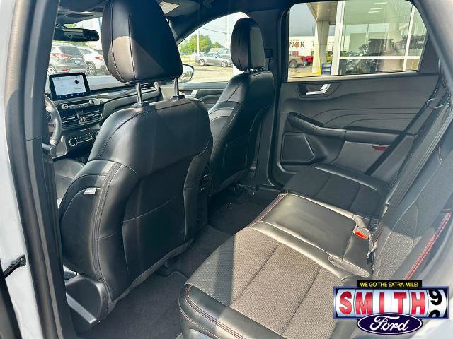 Certified 2025 Ford Escape ST-Line Select AWD/4WD image 29