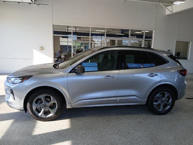 Certified 2023 Ford Escape ST-Line w/ Tech Pack #1 image 2