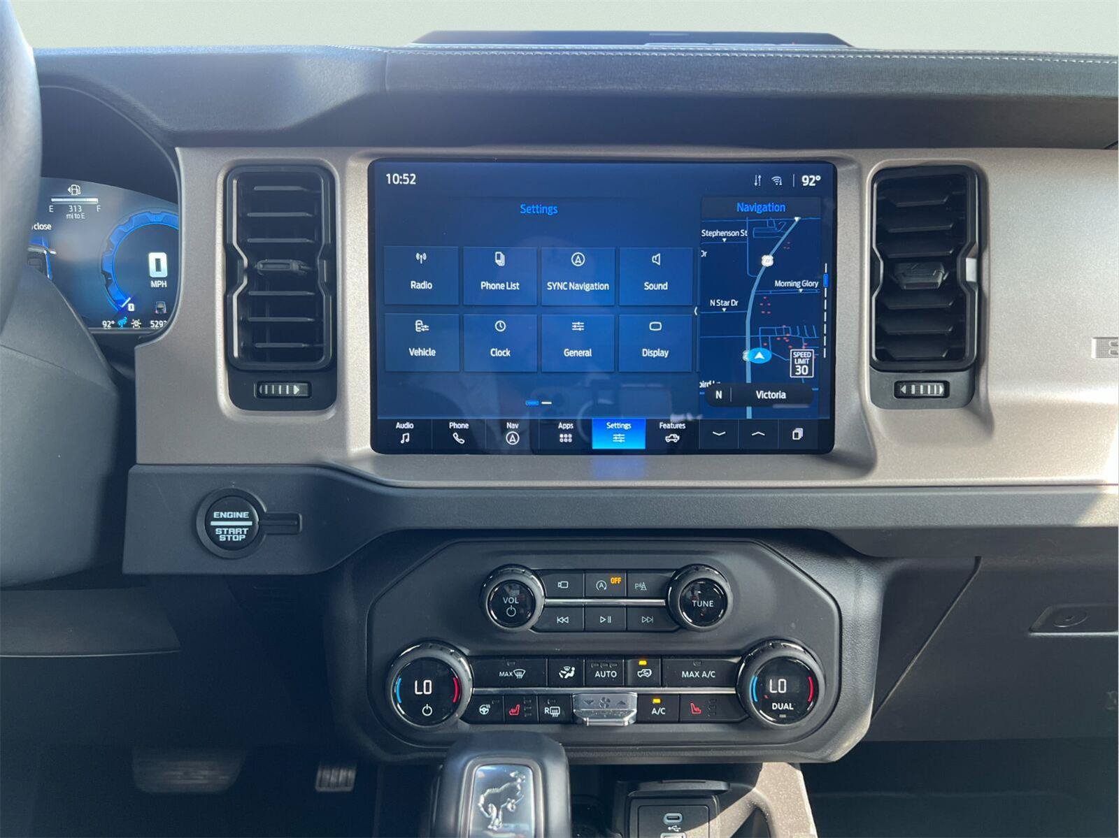 Certified 2025 Ford Bronco Outer Banks AWD/4WD image 40