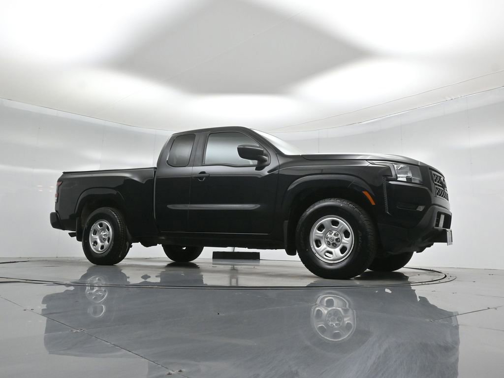 Used 2022 Nissan Frontier S w/ Technology Package image 2