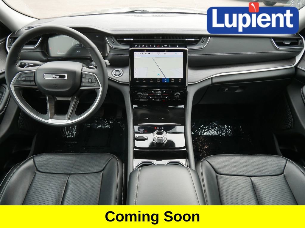 Used 2023 Jeep Grand Cherokee L Limited w/ Luxury Tech Group II image 14