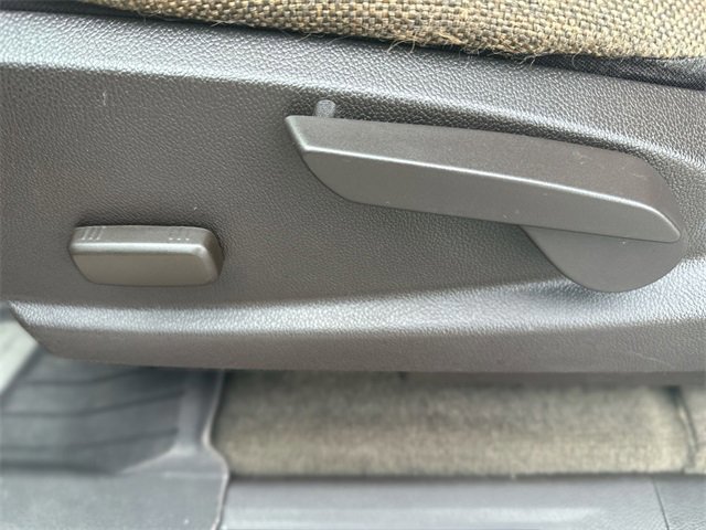 Used 2018 GMC Canyon SLE w/ SLE Convenience Package image 13