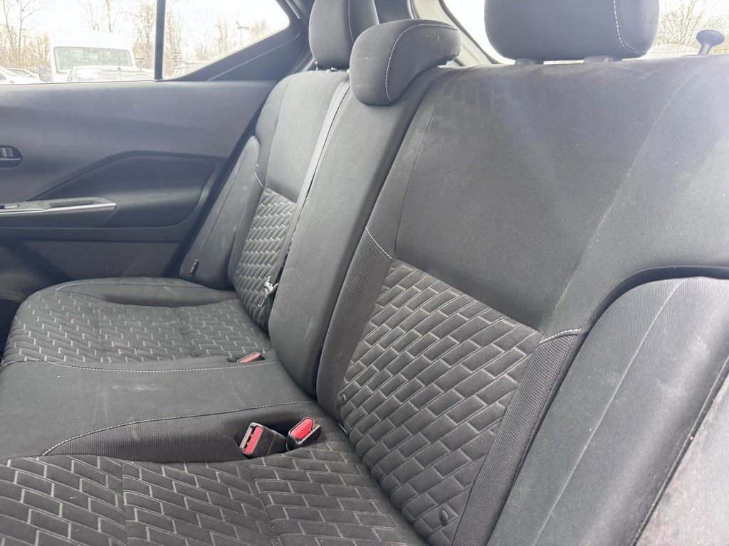 Used 2021 Nissan Kicks S image 10