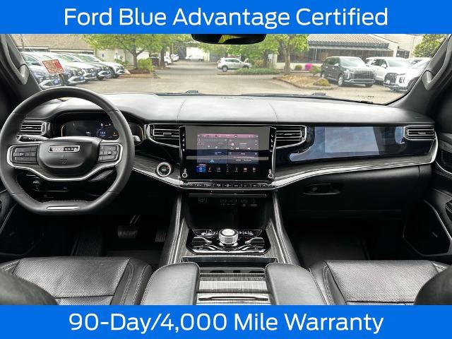 Used 2022 Jeep Wagoneer Series III w/ Premium Group I AWD/4WD image 18