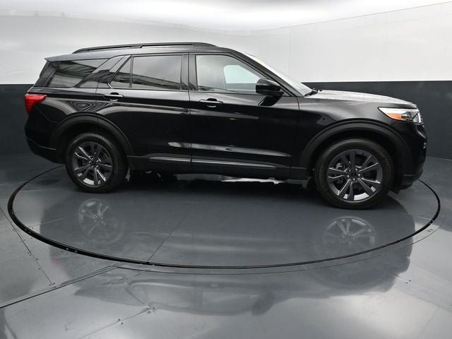 Certified 2023 Ford Explorer XLT w/ Equipment Group 202A AWD/4WD image 12