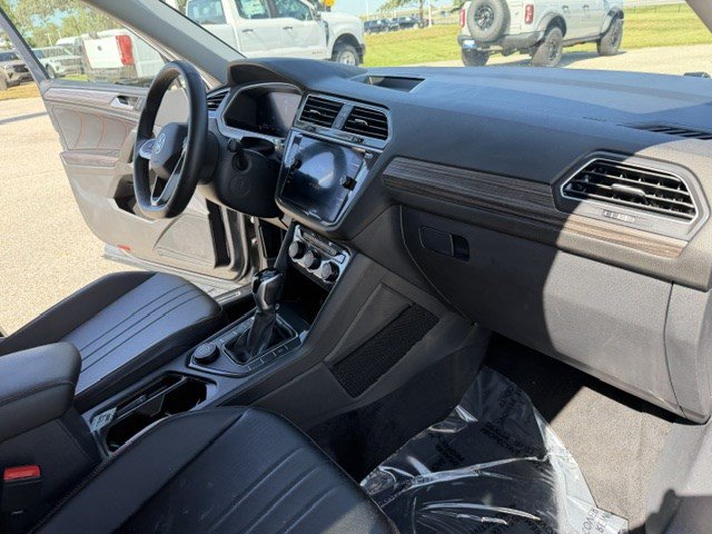 Used 2024 Volkswagen Tiguan Wolfsburg Edition AWD/4WD image 38