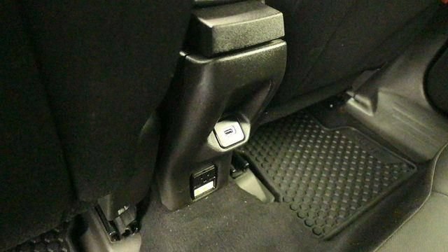 Used 2021 Jeep Renegade Trailhawk AWD/4WD image 12