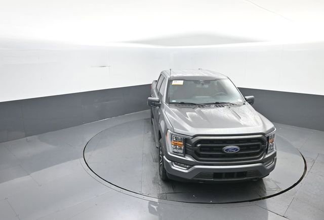 Certified 2022 Ford F150 XLT w/ Equipment Group 302A High image 18