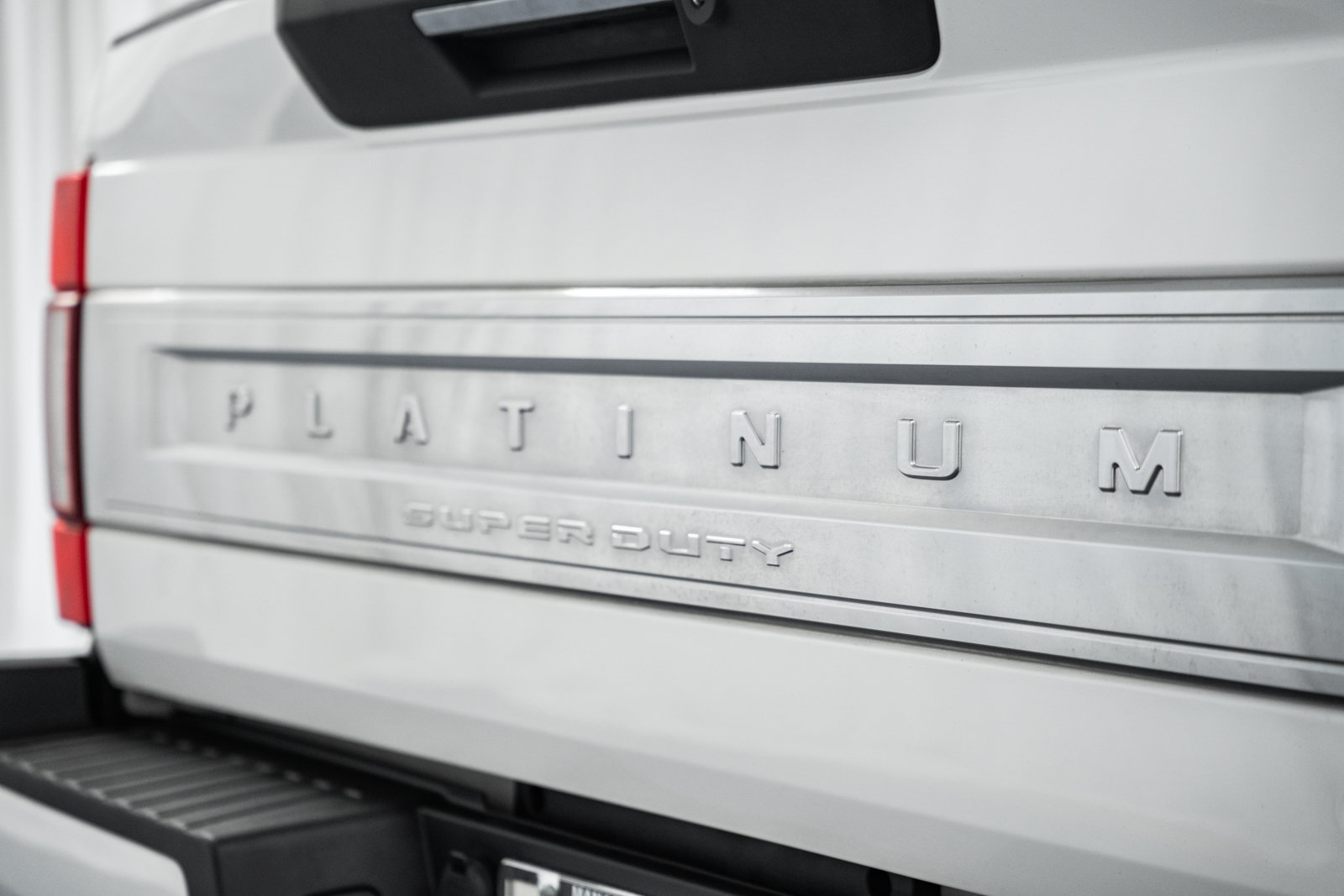 Certified 2022 Ford F250 Platinum AWD/4WD image 6