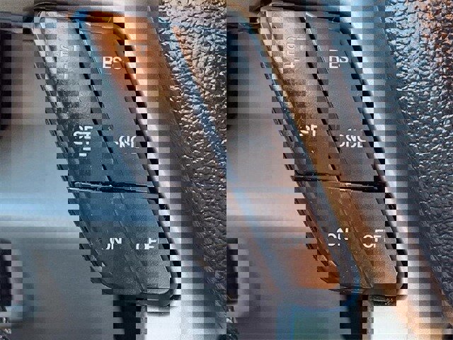 Certified 2018 Ford F150 Lariat w/ Equipment Group 502A Luxury image 25