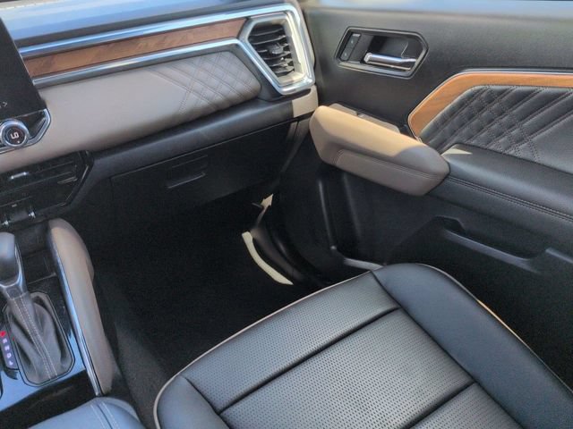Used 2023 GMC Canyon Denali AWD/4WD image 17