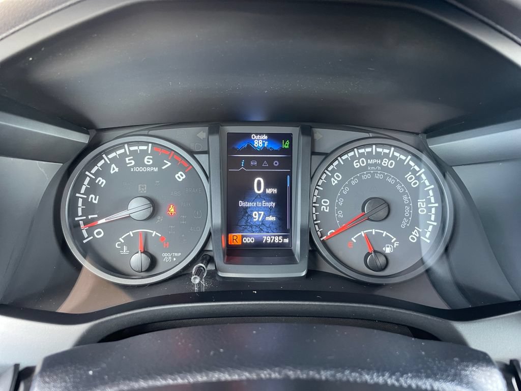 Used 2022 Toyota Tacoma SR AWD/4WD image 30