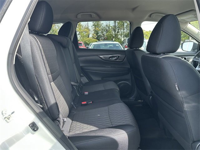 Used 2019 Nissan Rogue SV w/ Premium Package image 37